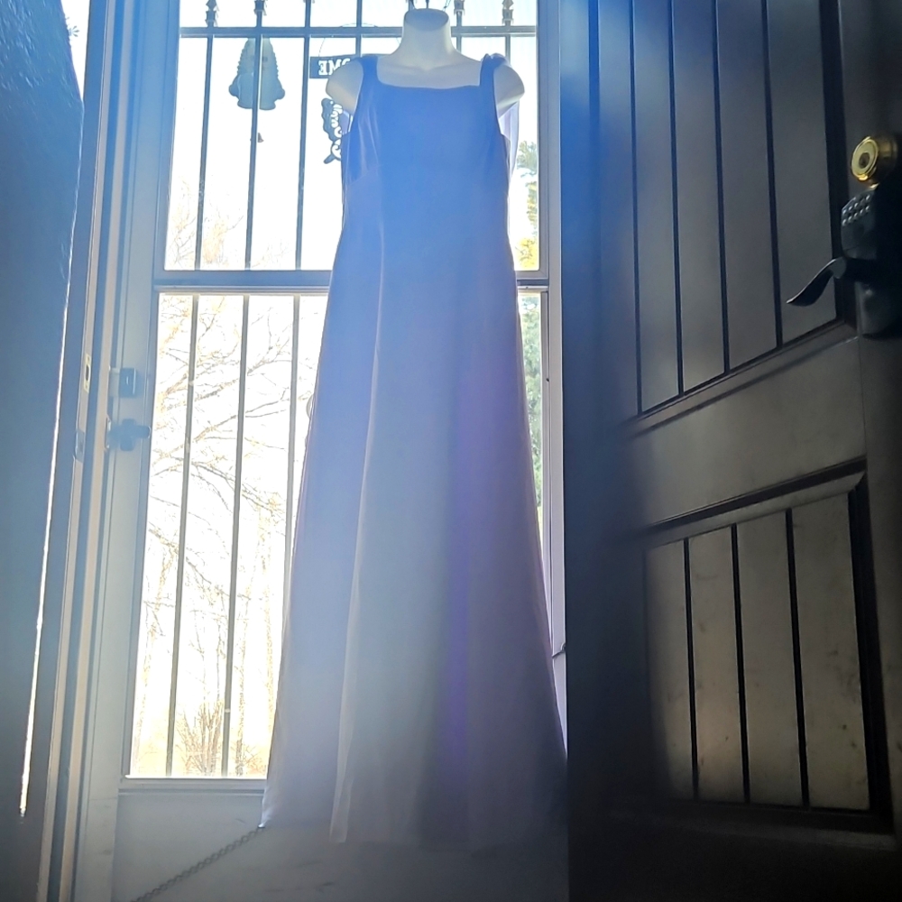 modren maid size 12 new without tags paided  175 selling 95